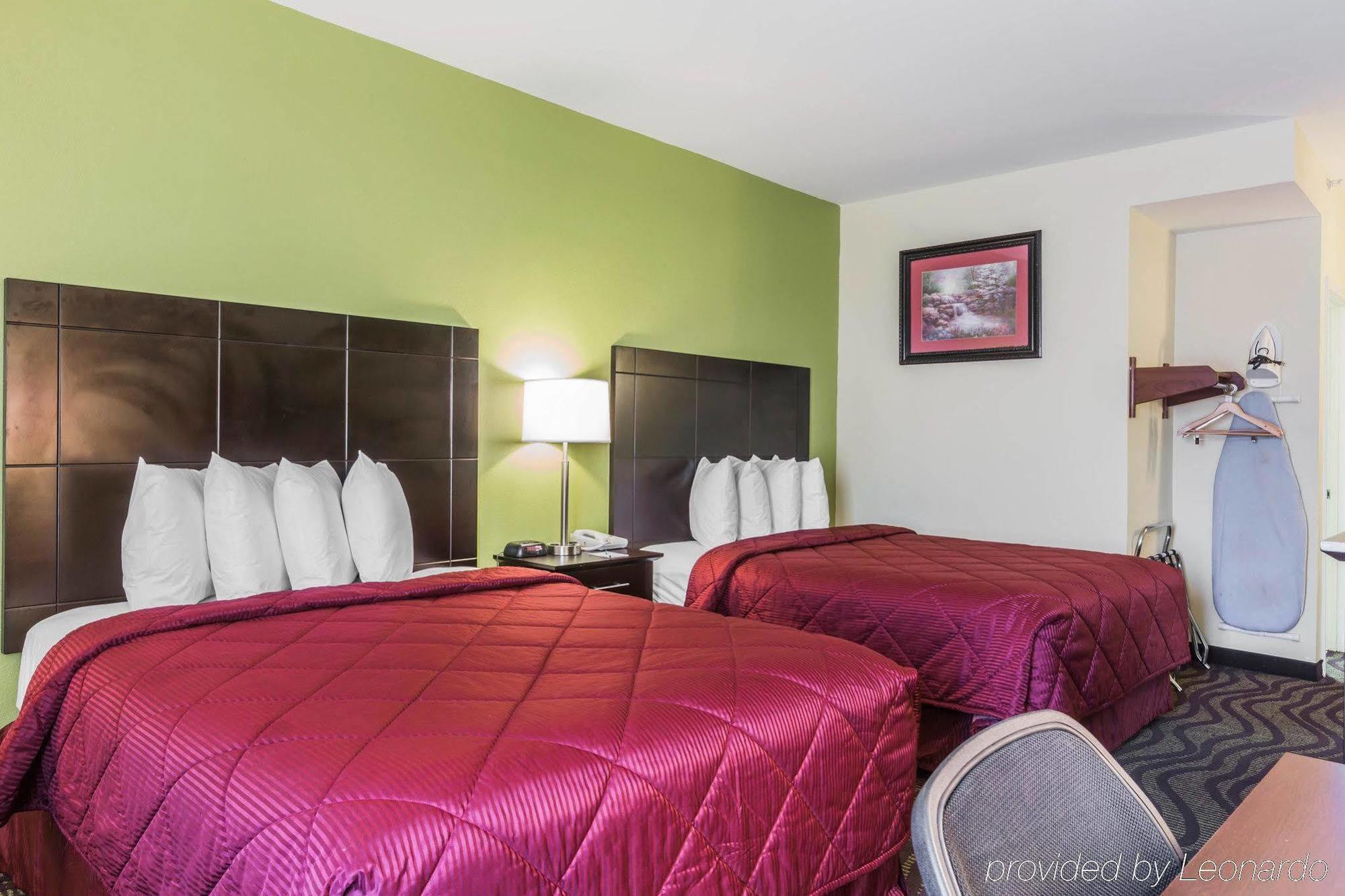 Quality Inn & Suites North מונטגומרי מראה חיצוני תמונה