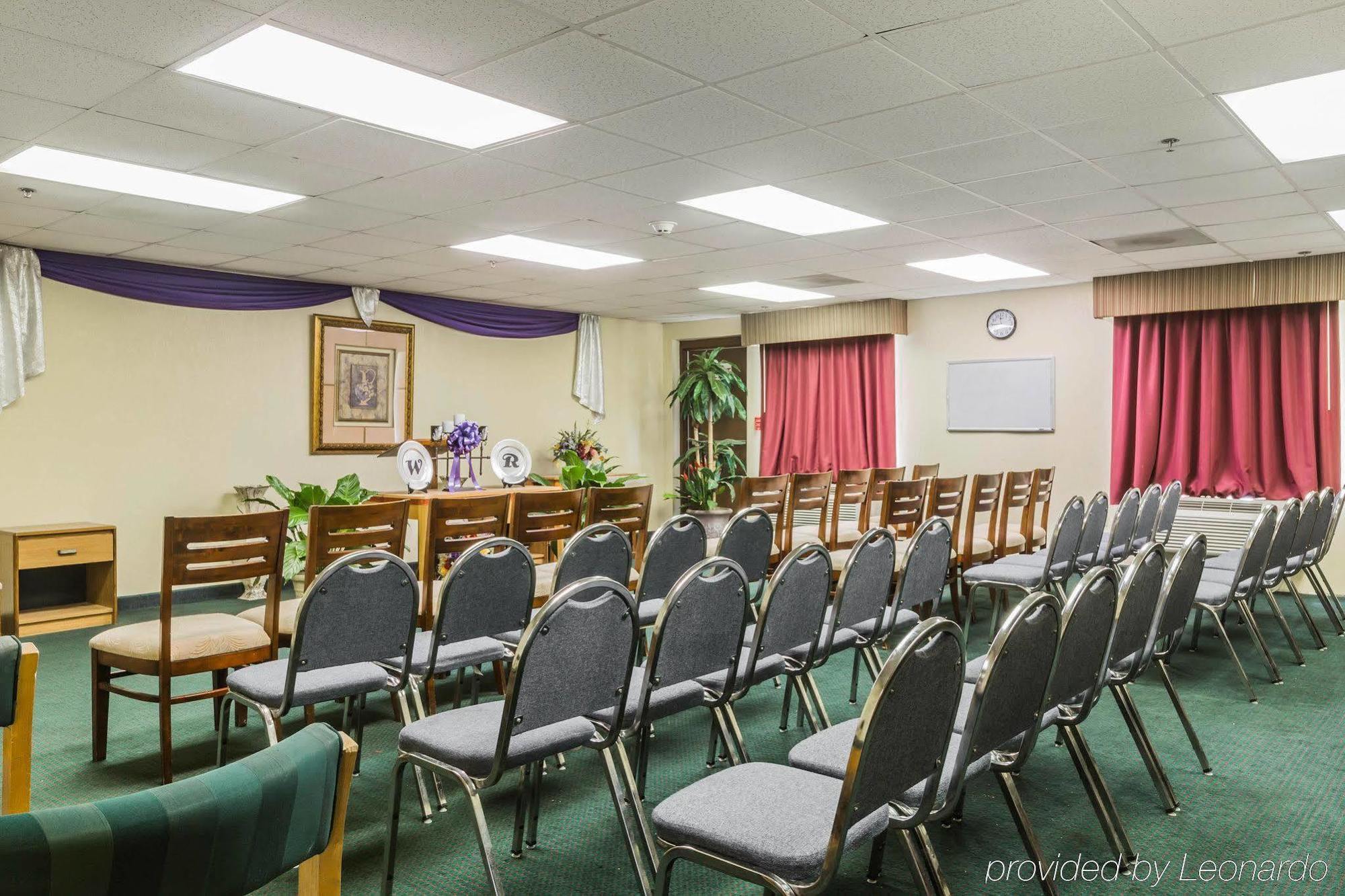 Quality Inn & Suites North מונטגומרי מראה חיצוני תמונה