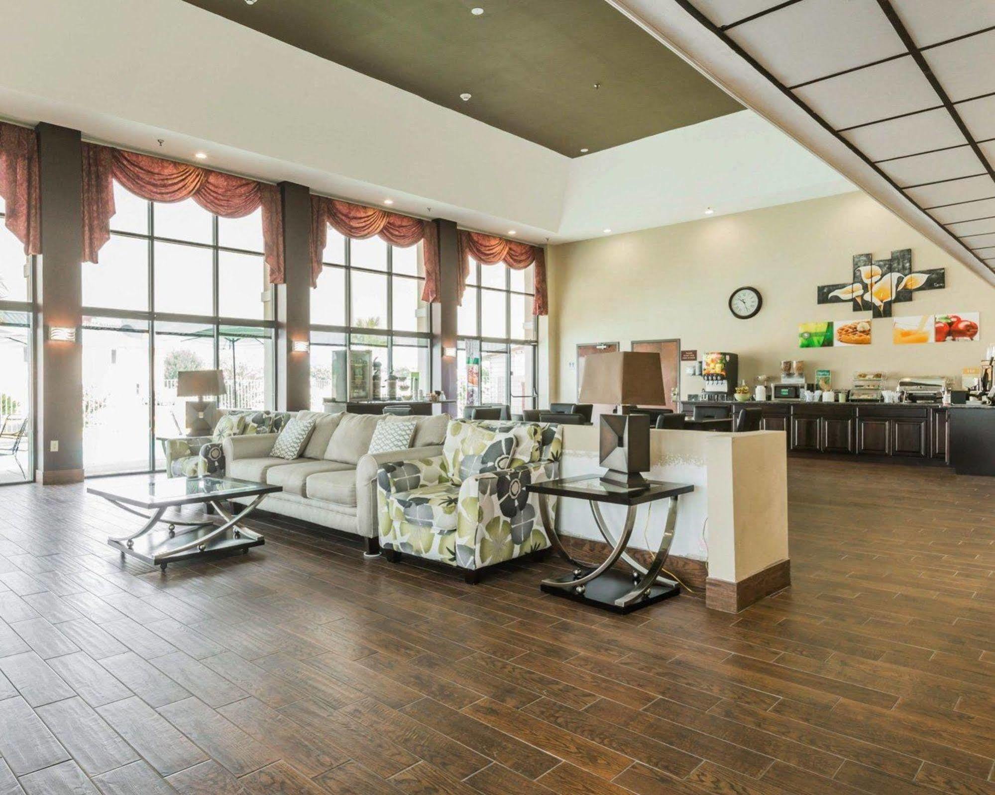 Quality Inn & Suites North מונטגומרי מראה חיצוני תמונה