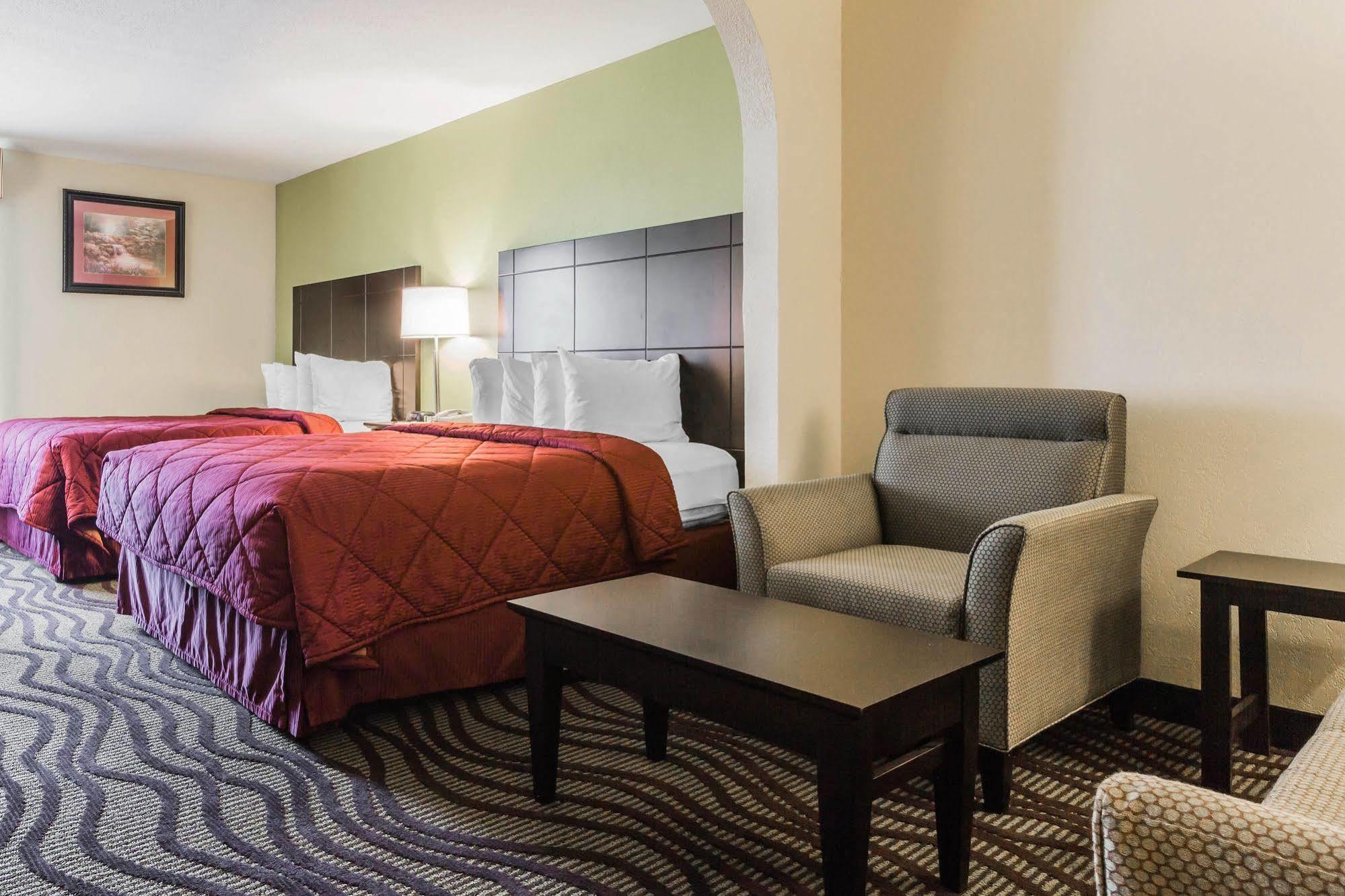 Quality Inn & Suites North מונטגומרי מראה חיצוני תמונה