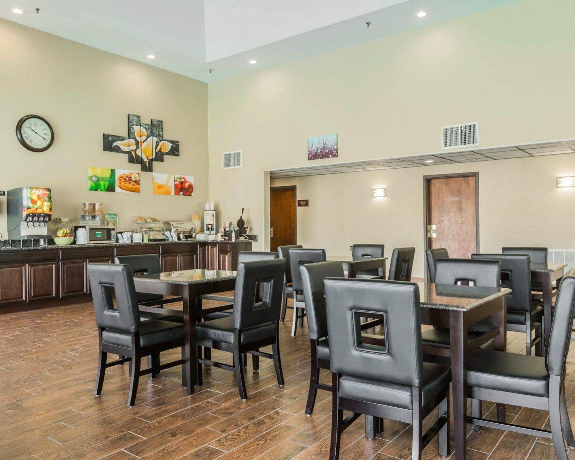 Quality Inn & Suites North מונטגומרי מראה חיצוני תמונה