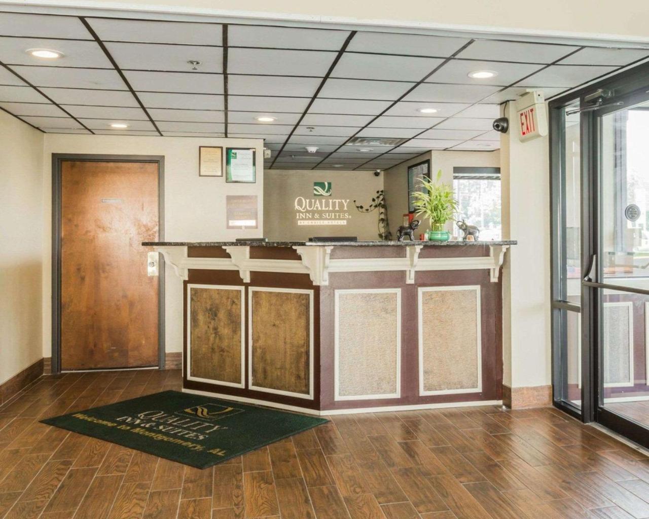 Quality Inn & Suites North מונטגומרי מראה חיצוני תמונה