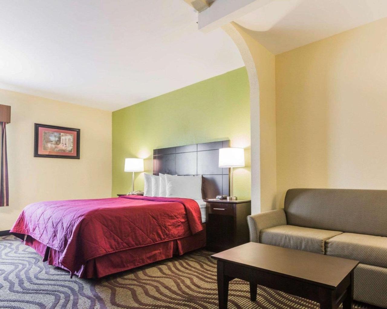 Quality Inn & Suites North מונטגומרי מראה חיצוני תמונה