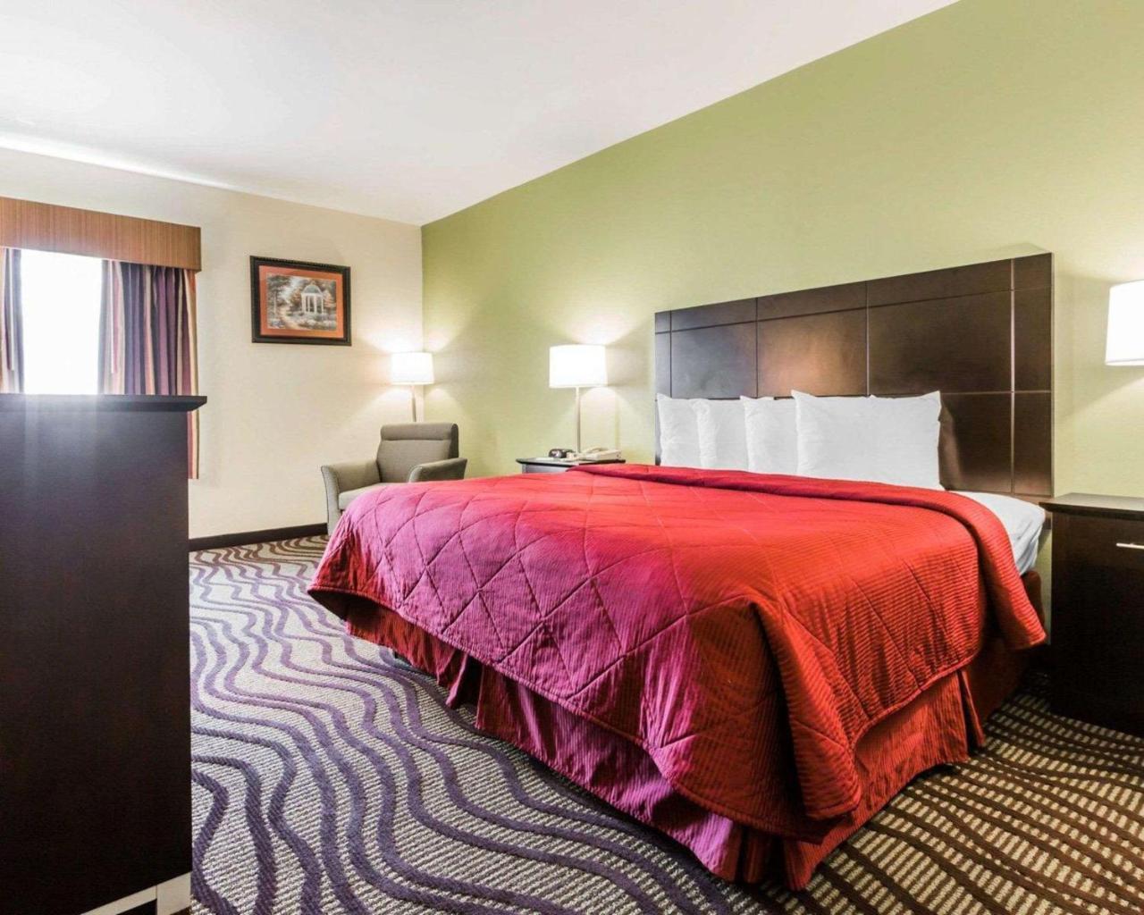 Quality Inn & Suites North מונטגומרי מראה חיצוני תמונה